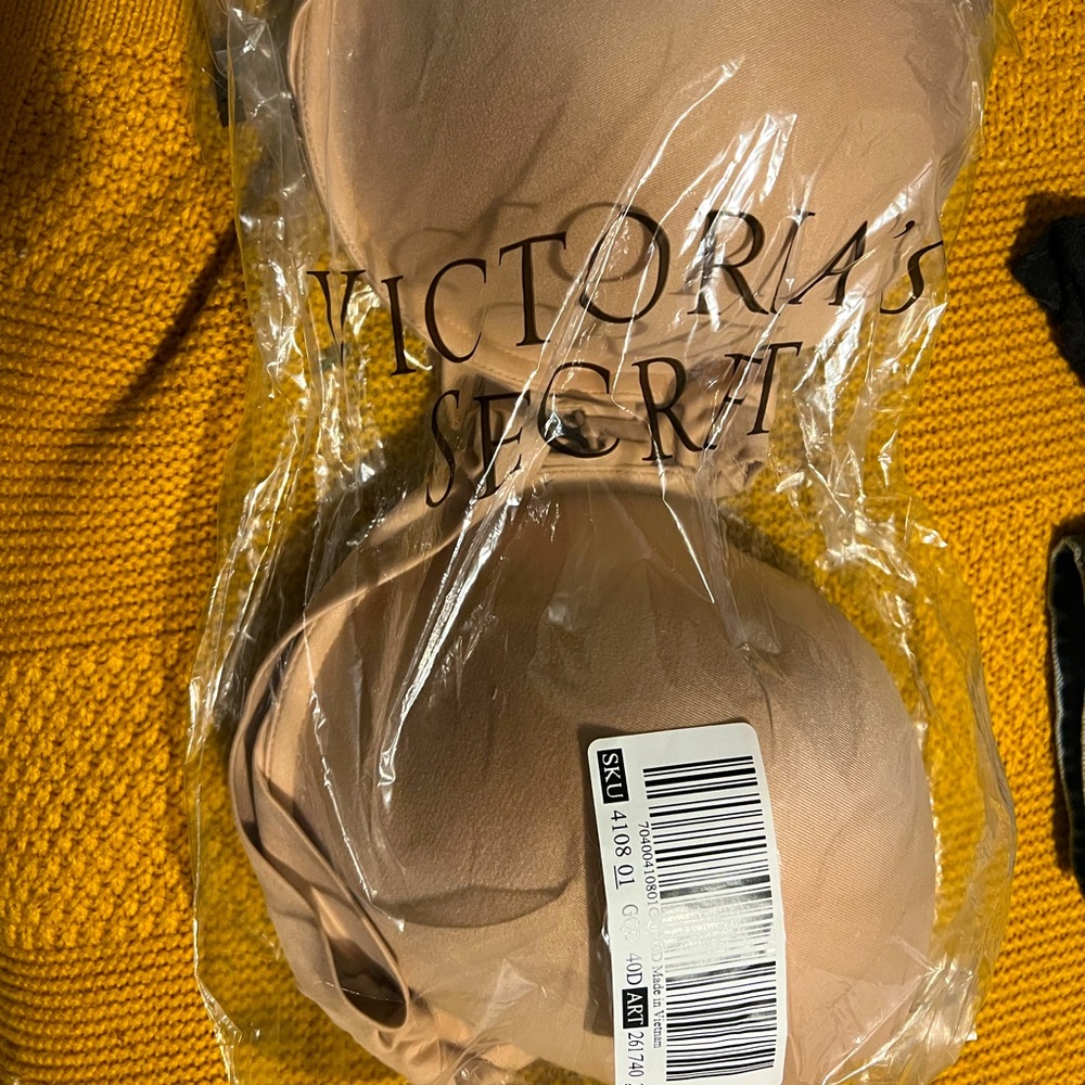 New with tags VS bra